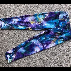Amazing Print Capri Leggings